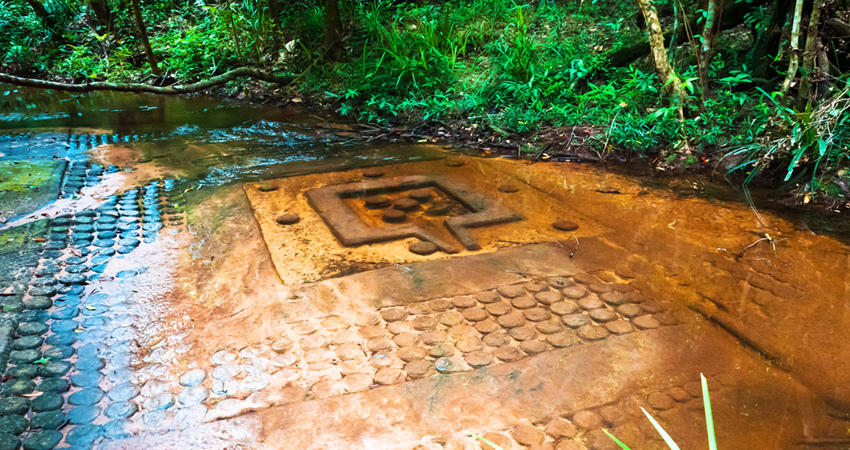 Phnom Kulen and 1000 Lingas River Private Day Tour from Siem Reap